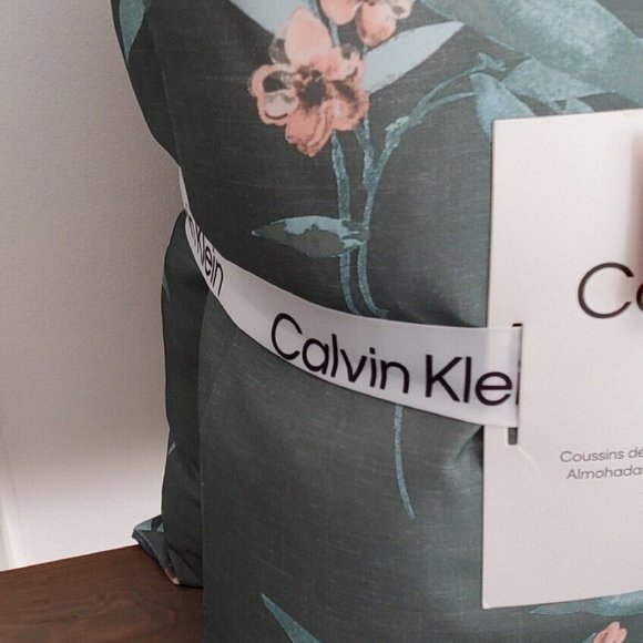 CALVIN KLEIN Green Throw Pillow 2 pc SET 18" - Picture 3 of 8